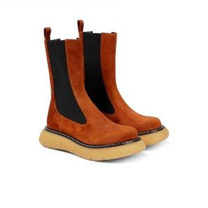 New in box KHAITE Bleecker chunky boot in caramel, size 38